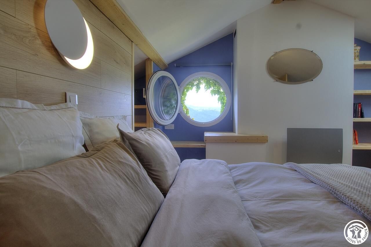 1 chambre, fer et planche à repasser, Wi-Fi gratuit, draps fournis