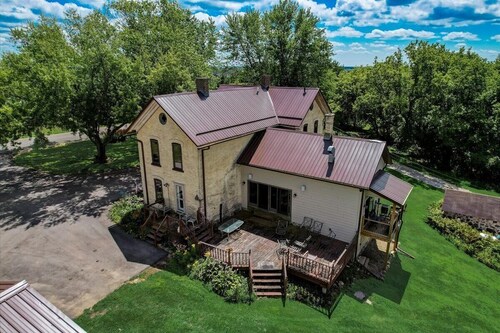 Relax & Reboot in this Charming 2-Bedroom Townhome 
