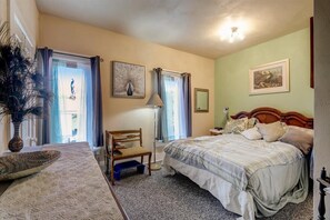 2 quartos, ferros/tábuas de passar roupa, Wi-Fi, roupa de cama