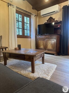 Interior - L'Orée du Chalet - GARNERANS (GARNERANS)