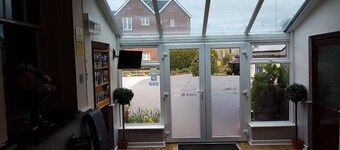 Meadows Way Guest House 