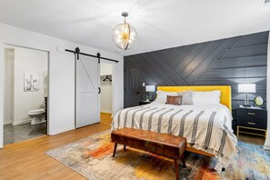 2 bedrooms, desk, iron/ironing board, free WiFi