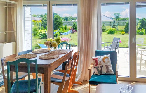 Nice home in Sianow with sauna