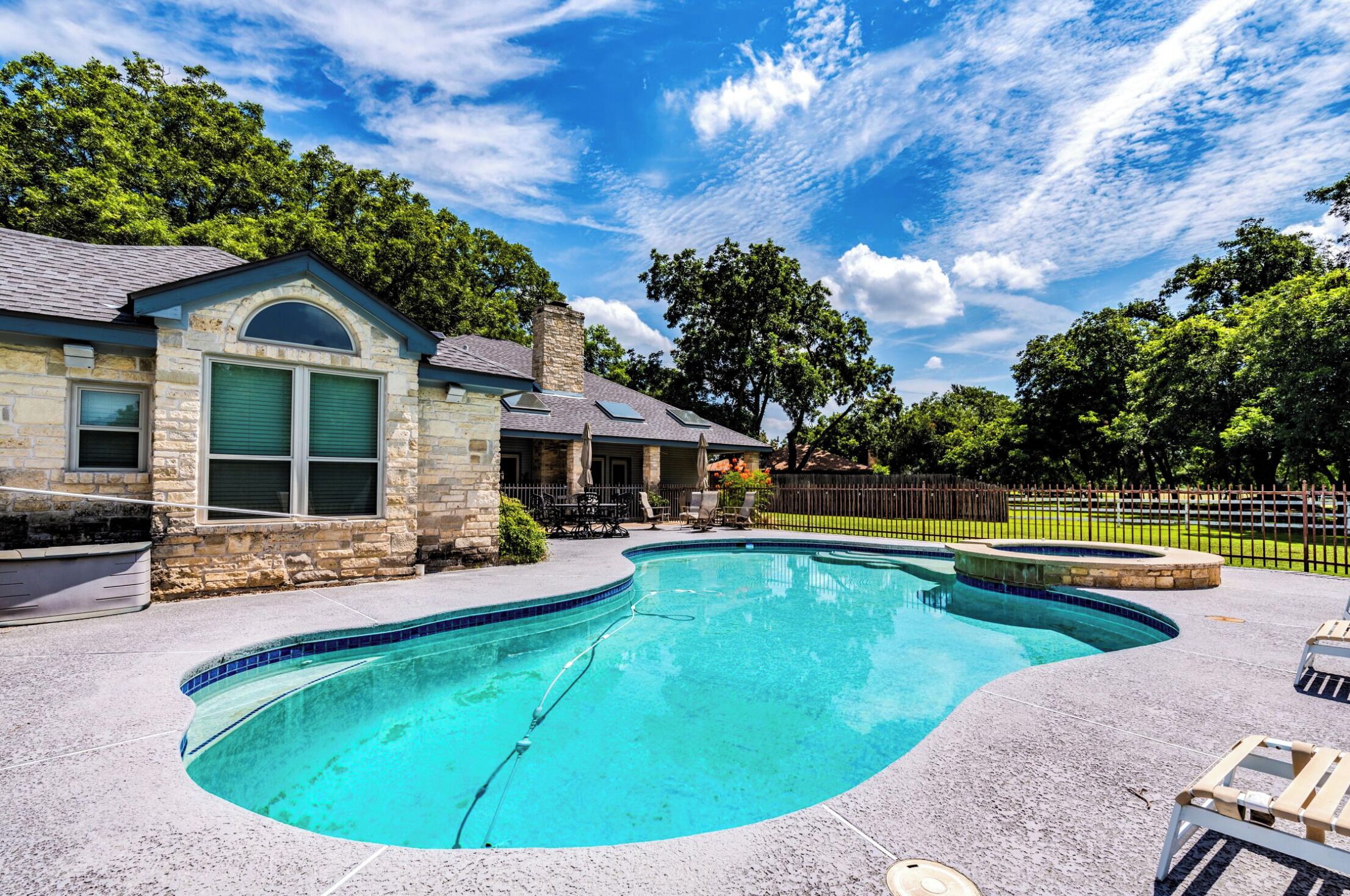 Outdoor pool, a heated pool