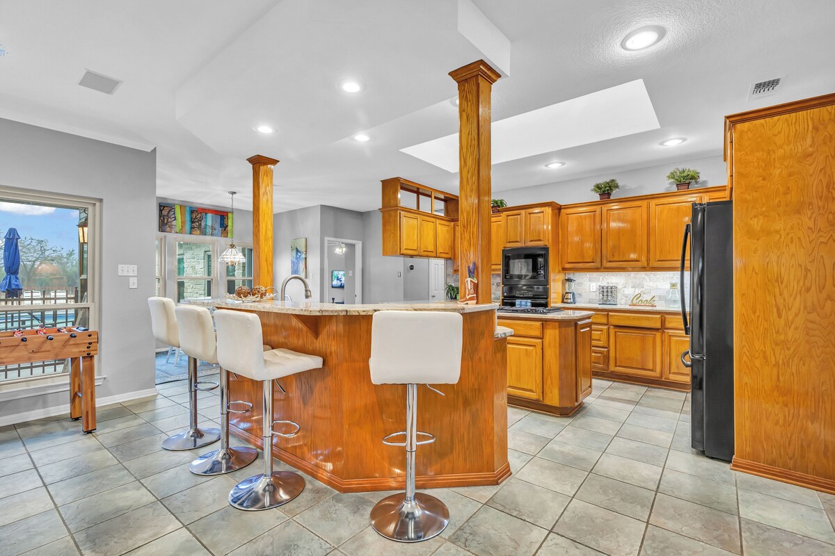 Photo 19 of ♥Relaxing Oasis♥Pool♥ Spa♥Steam shower☀ 3-Acre Backyard, Games/Activities!