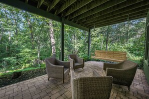 Terrace/patio - King Bed : Deck w/Grill : Fireplace : Smart TVs : Pool + Gym Access : EV level 2 (Galena)