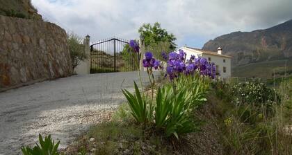 Country House 'Cortijo El Paso' with Mountain View, Private Pool and Private Terrace