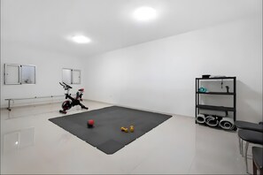 Fitness facility - Vacation Villa 'Luxury Duque Mi Sol' with Sea View, Wi-Fi and Air Conditioning (Costa Adeje)