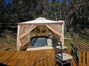 Bañera de hidromasaje exterior