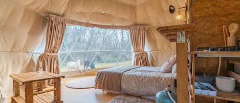 1 habitación y ropa de cama