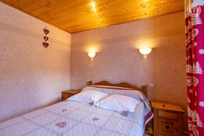 2 Schlafzimmer, BĂŒgeleisen/BĂŒgelbrett, Reisekinderbett, kostenloses WLAN
