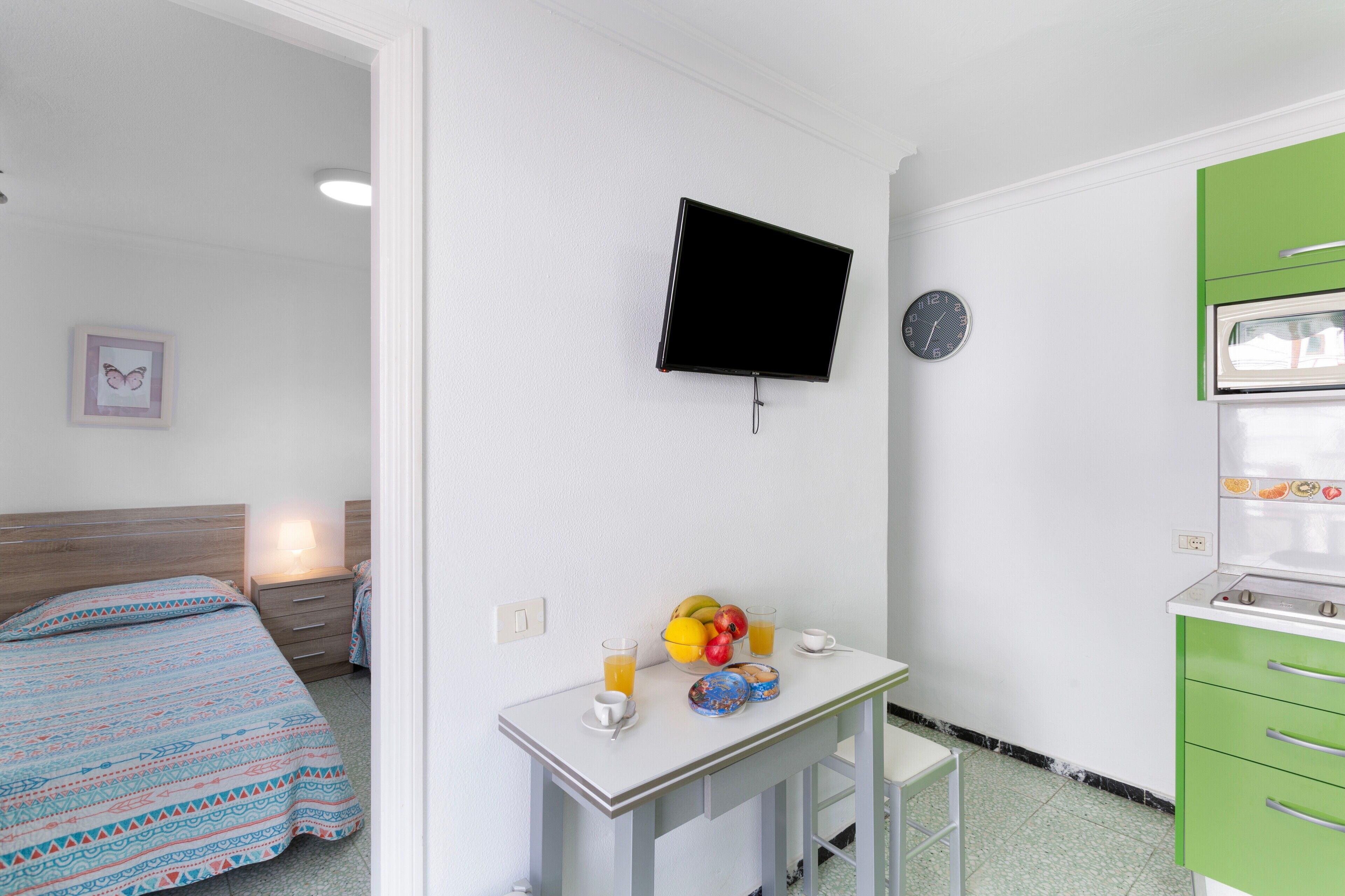2 slaapkamers, een strijkplank/strijkijzer, gratis wifi, beddengoed