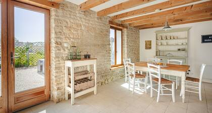 Beaux gîtes "La Belle Parenthèse" avec piscine privée, terrasse privée et Wi-Fi