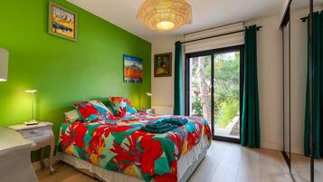 4 habitaciones, tabla de planchar con plancha y wifi gratis