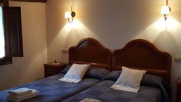 2 chambres, fer et planche Ă repasser, Wi-Fi gratuit, draps fournis