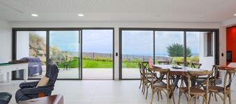 Villa 'Ker Marie' with Sea View, Private Terrace and Wi-Fi