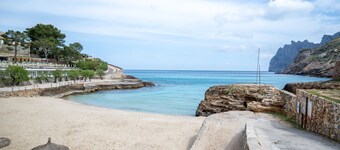 'Can Botana 10' with Sea View, Wi-Fi and Air Conditioning