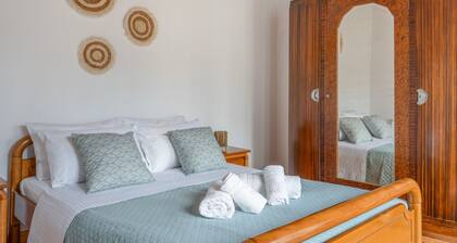 Apartment 'Casa Mouliana' with Mountain View, Wi-Fi and Air Conditioning