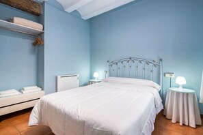 3 dormitorios, tabla de planchar con plancha, wifi y ropa de cama