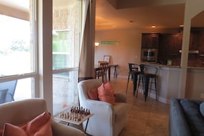 Smart TV y chimenea