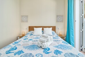 3 chambres, fer et planche à repasser, Wi-Fi gratuit, draps fournis