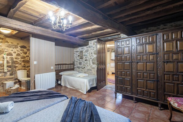 3 chambres, accès au Wi-Fi (inclus)