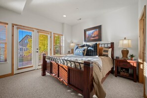 3 chambres, fer et planche à repasser, accès au Wi-Fi (inclus)