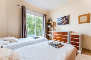 2 bedrooms, free WiFi, bed sheets
