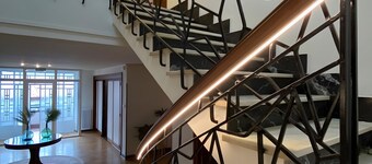 Villa 'Perla Etxea' with Mountain View, Private Terrace and Wi-Fi