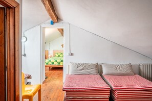 2 habitaciones, tabla de planchar con plancha y wifi gratis 