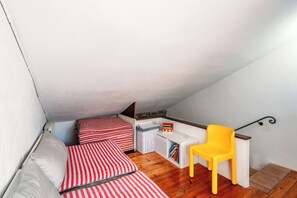 Interior - Apartment 'Antico Forno' with Mountain View and Wi-Fi (San Marcello Piteglio)