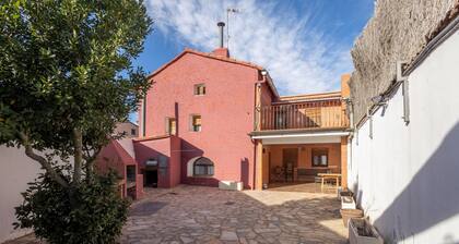 Country House 'Cuatro Torres' with Private Terrace and Wi-Fi
