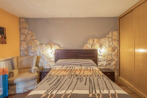 4 camere, Wi-Fi gratuito, lenzuola