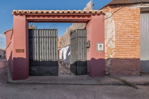 Country House 'Cuatro Torres' with Private Terrace and Wi-Fi