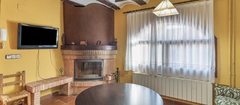 Country House 'Cuatro Torres' with Private Terrace and Wi-Fi