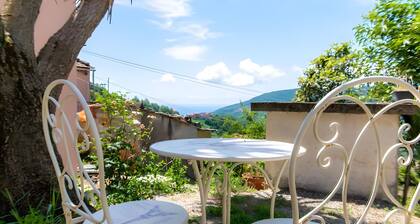 Holiday Home 'La Casa Del Conte' with Sea View, Private Terrace and Wi-Fi