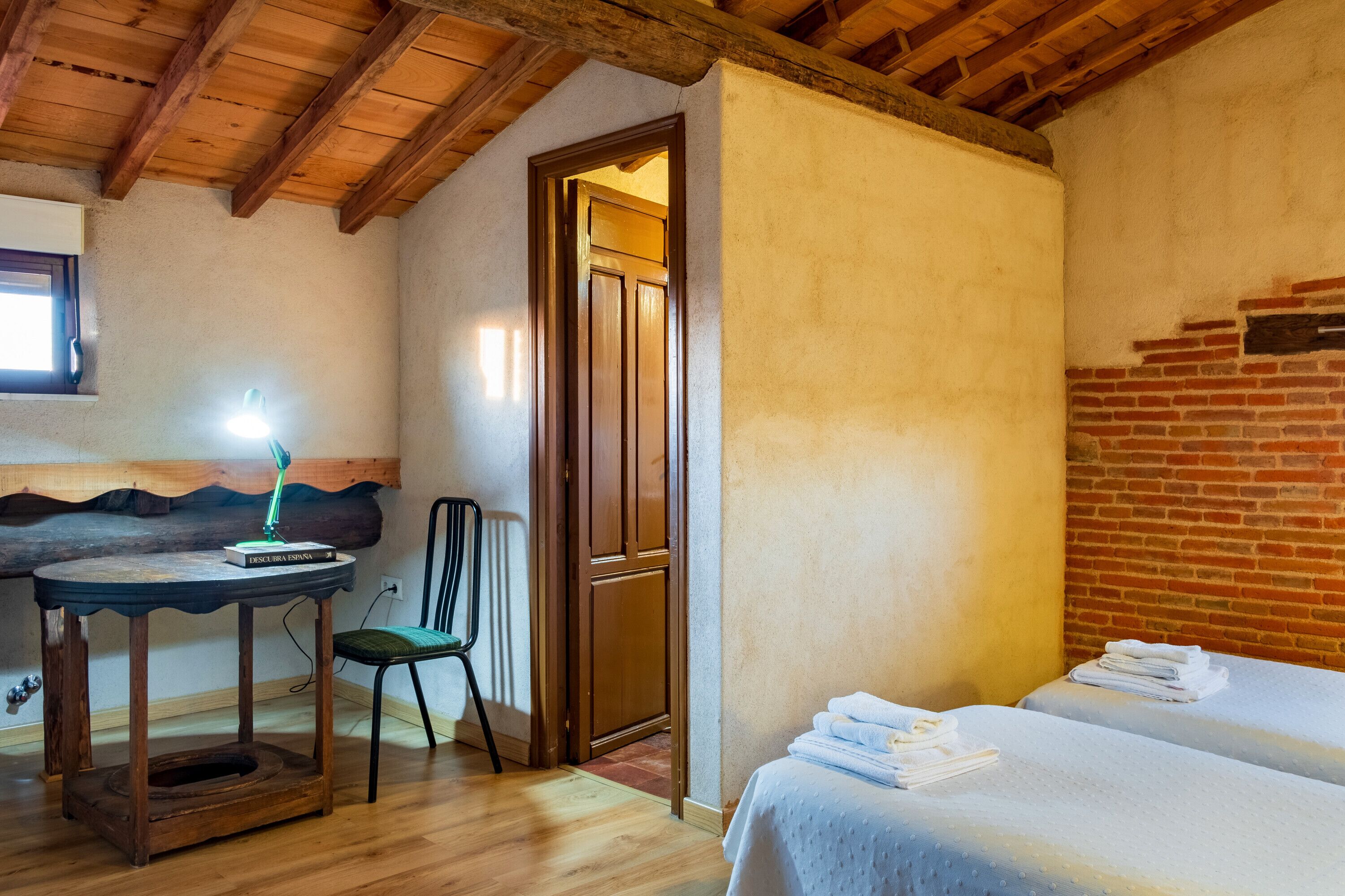 8 dormitorios y ropa de cama