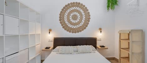 1 sovrum, strykjärn/strykbräda, gratis wi-fi och sängkläder