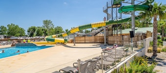 Mobile Home at Domaine De La Yole Campsite with Pool