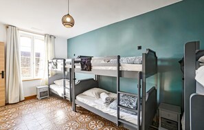 5 quartos, Wi-Fi de cortesia, roupa de cama