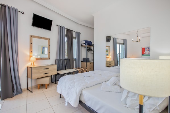 1 bedroom, iron/ironing board, free WiFi, bed sheets