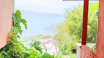 Family Double or Twin Room, Beach View | Wi-fi percuma, cadar katil