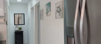 Stylish & Modern Retreat