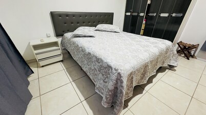 House with pool, air conditioning located in a quiet resort, 60m from the sea