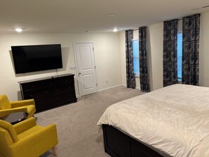 3 sovrum, skrivbord, strykjärn/strykbräda och wi-fi