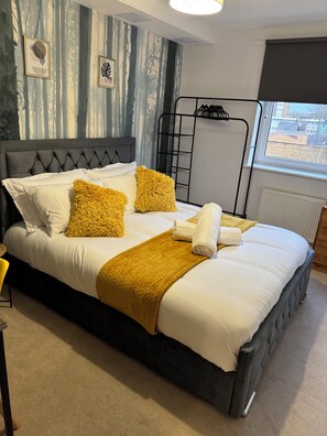 2 chambres, bureau, fer et planche à repasser, Wi-Fi gratuit