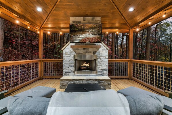 Property grounds - Bluff Mountain Retreat: New and Modern w/ Indoor Pool and 3 En Suite Bedrooms (Sevierville)