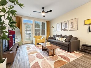 Smart TV, video games, printers - Modern Comfort Near Mooresville's Attractions (Mooresville)