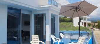 ALQUILER por NOCHE de Hermosa Casa para DIEZ PERSONAS en Silvania, Cundinamarca