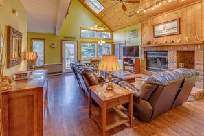 TV, fireplace, table tennis